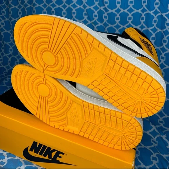 Nike Air Jordan 1 high Men’s size 7 Yellow toe retro og black taxi rare sneakers - Picture 4 of 8